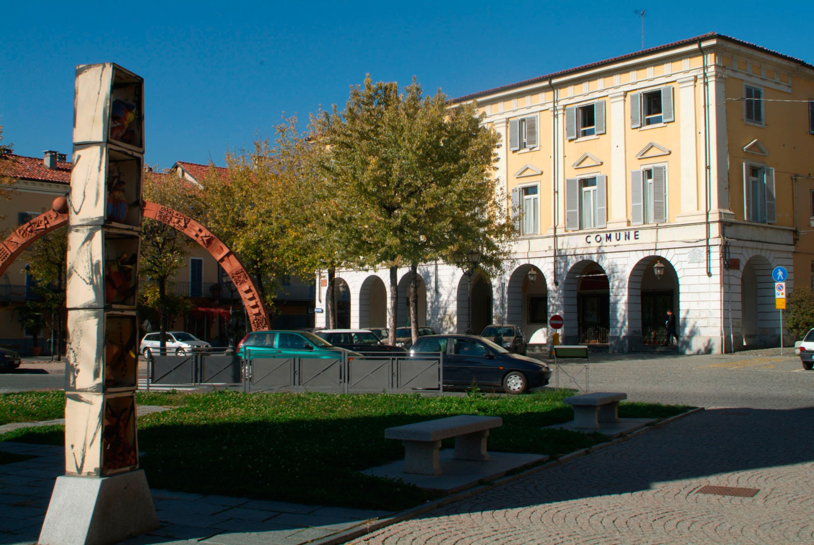 Castellamonte_Piazza Martiri Libertà_1